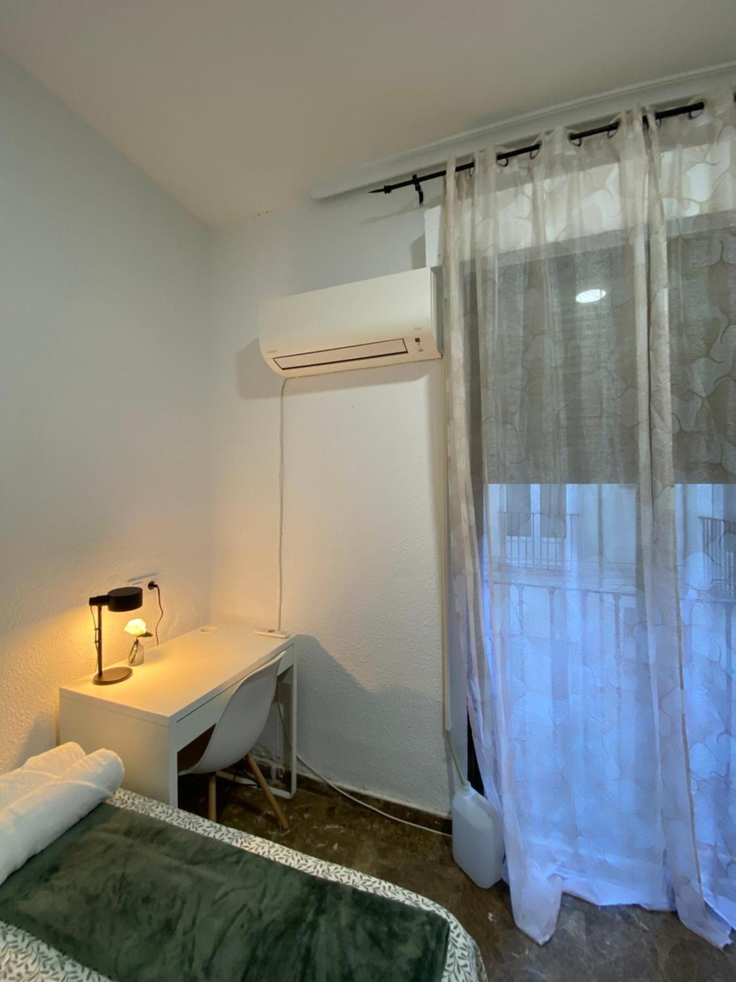 Apartamentos Econostay Fuencarral Madrid Exterior photo